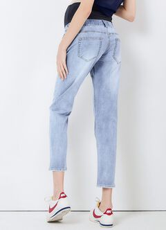 Slim Boyfriend Maternity Jeans, , hi-res