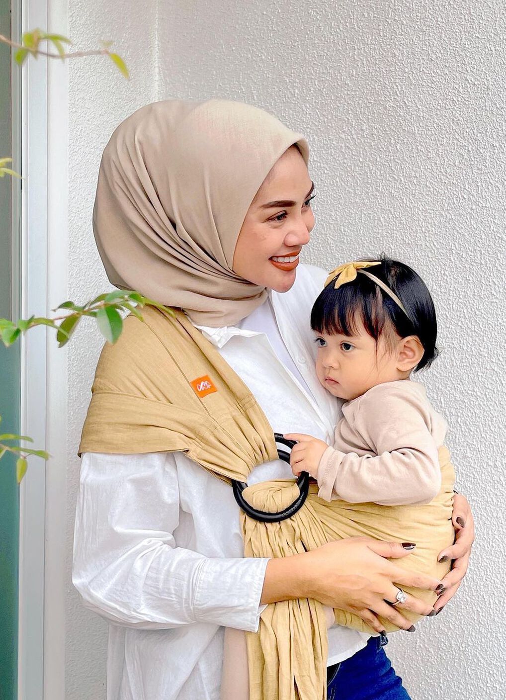 Solid Linen Baby Ring Sling, Khaki, hi-res image number 2