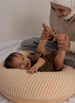 Non-toxic Maternity Support & Nursing Moon Pillow, , hi-res