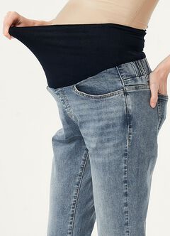 Raw Hem Maternity Slim Straight Jeans, , hi-res