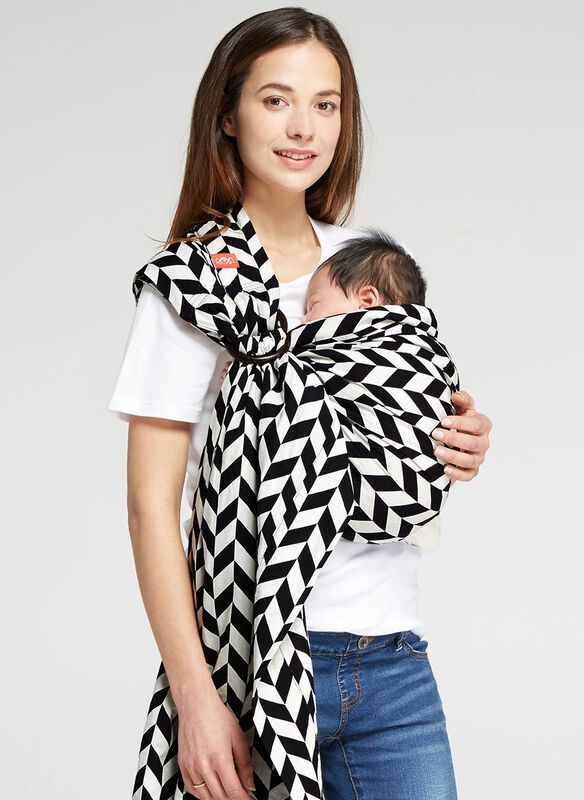 Black & White Herringbone Baby Ring Sling