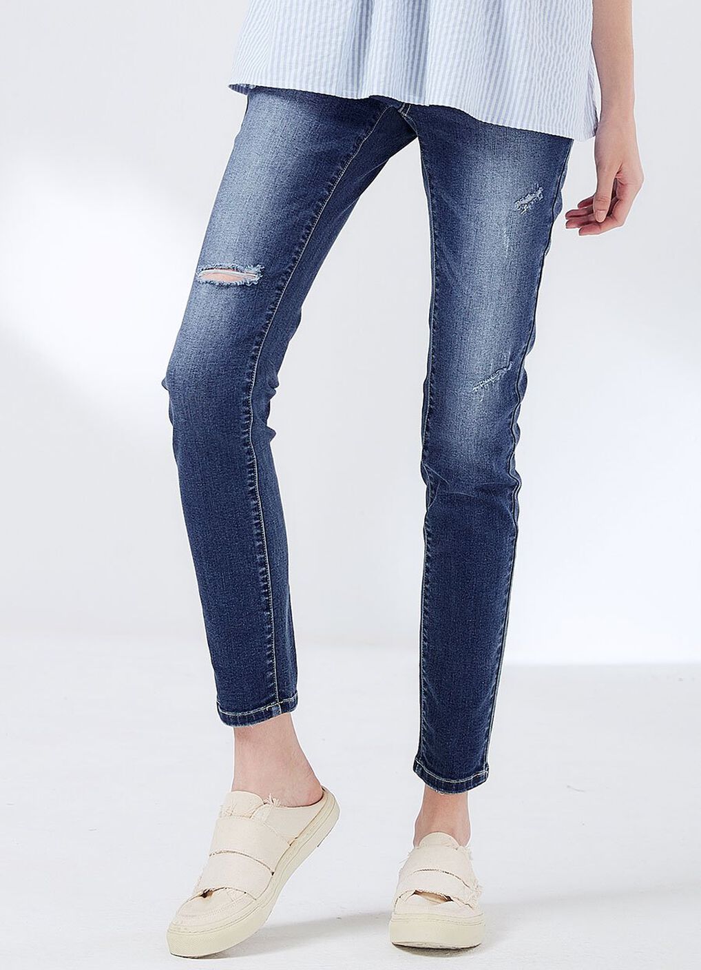 Maternity Stretch Slim Jeans, , hi-res image number 0