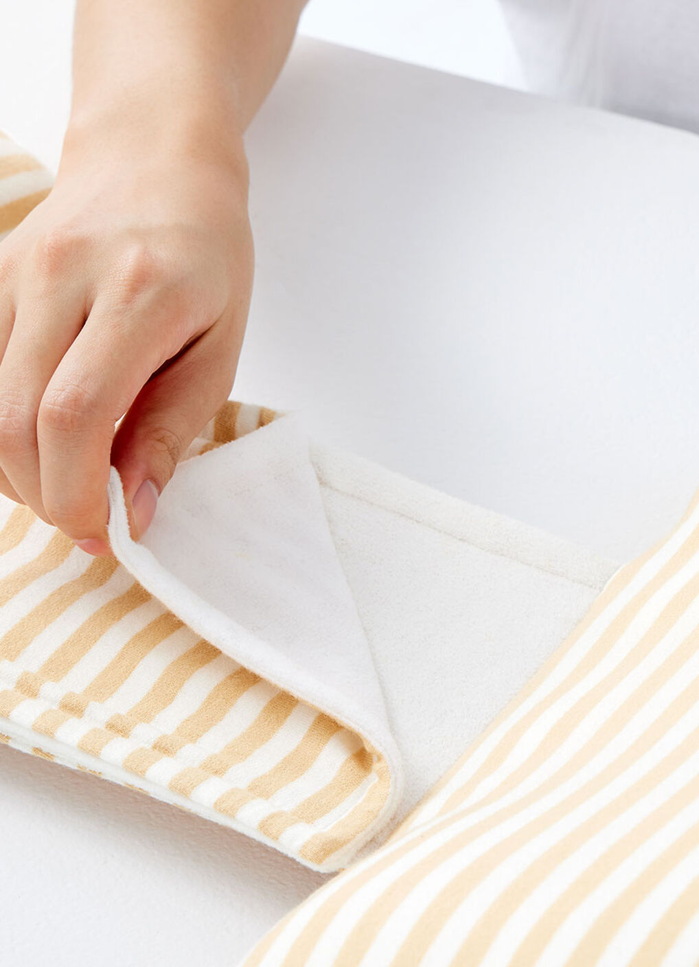 Non-toxic Maternity Support Seashell Pillow, , hi-res image number 4