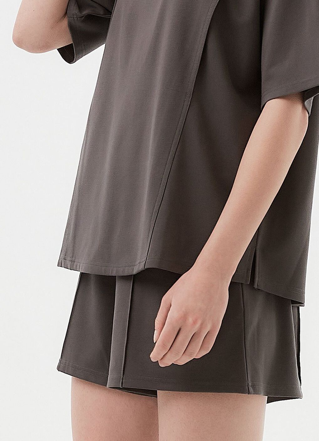 Loose-Fit Cooling Maternity & Nursing Top, Charcoal, hi-res image number 2