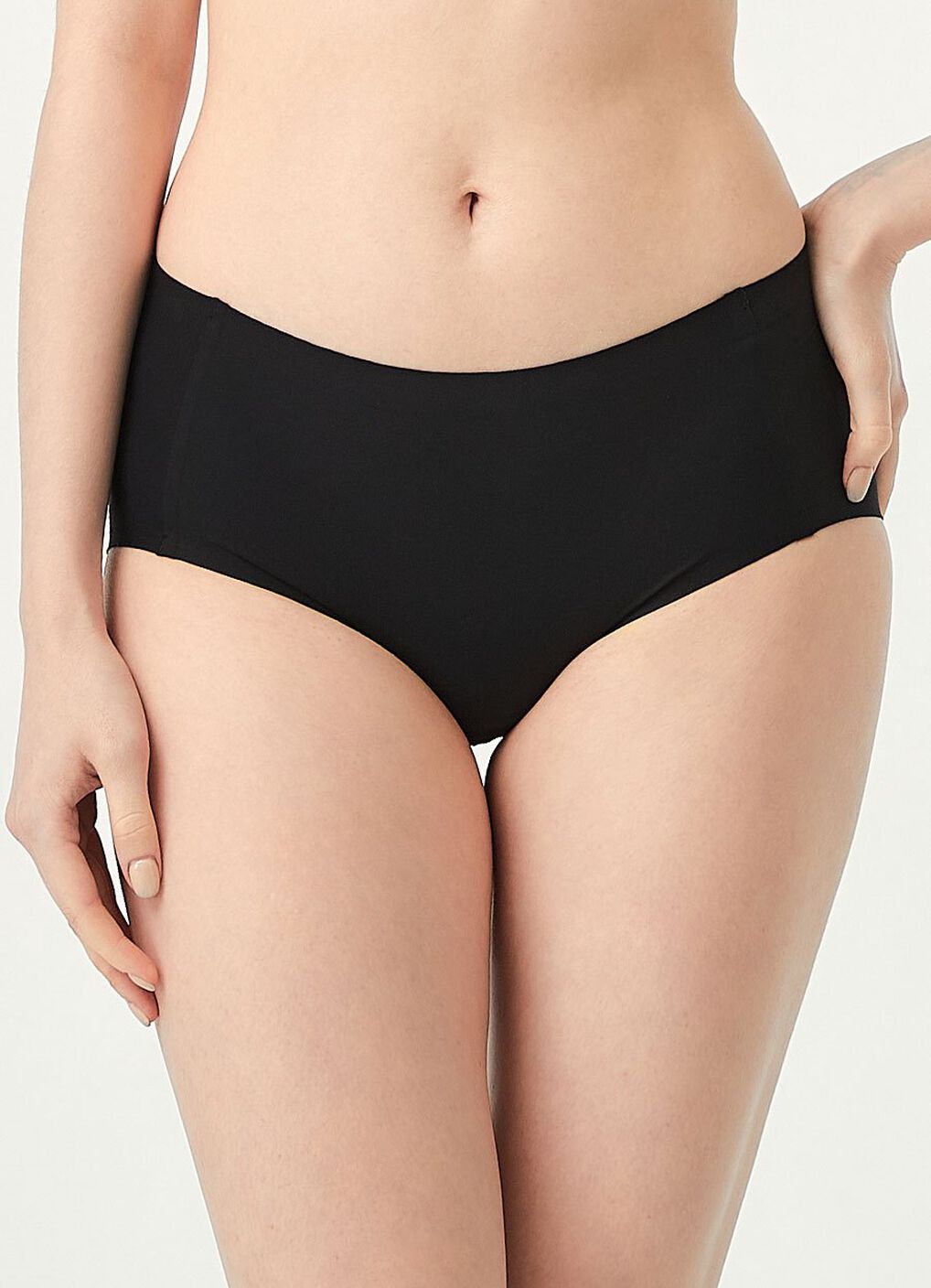 Ultra Silky Seamless Underwear, Black, hi-res image number 0
