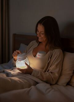 iLatch&trade; R3 Pro/R3 Wearable Double Electric Breast Pump, , hi-res